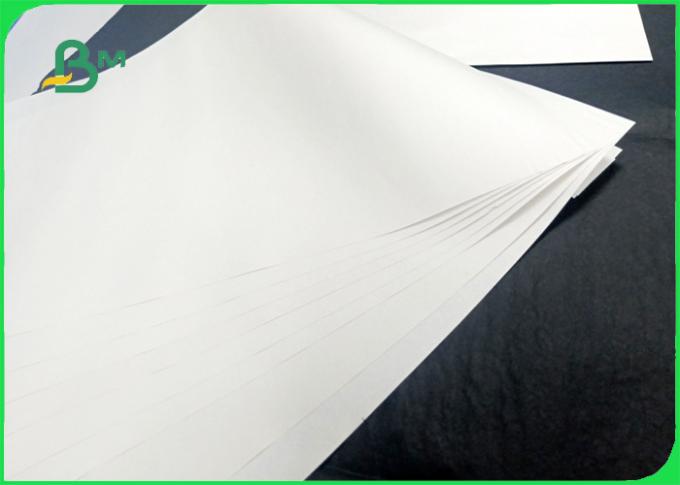 Width 60 / 90cm Good ink absorption no burrs 45gsm news paper in sheet or ream