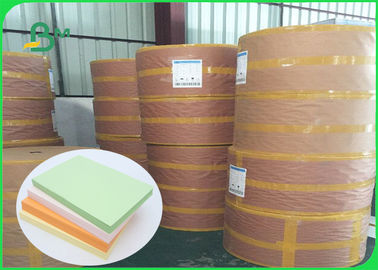 FSC لون الخشب الخالص لب الورق الملون الأخضر طباعة أوفست المعينة 70CM 100CM