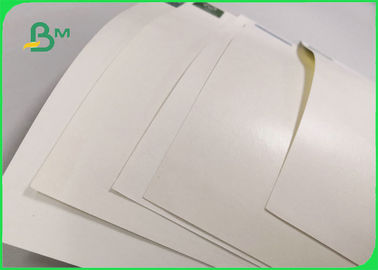 300gsm + 12g بولي إثيلين ورق مصقول أبيض من الورق المقوى في ورقة 61 * 86cm FDA