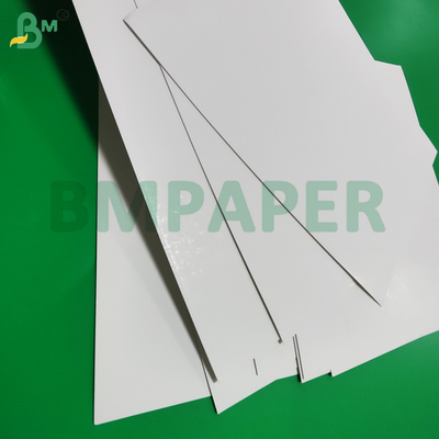 325 غرام من اللوحات البيضاء للبضاعة الإلكترونية البيضاء العالية 22' x 34'