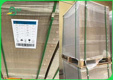 الورق المقوى الرمادي 2.0mm 2.5mm سمك 70 X 100cm في ورقة