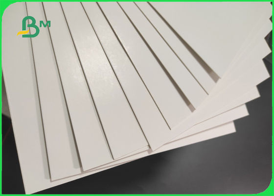 GC1 لوحة FBB 2.0mm سميكة ورق لوحة بيضاء 720 X 1020mm ورقة